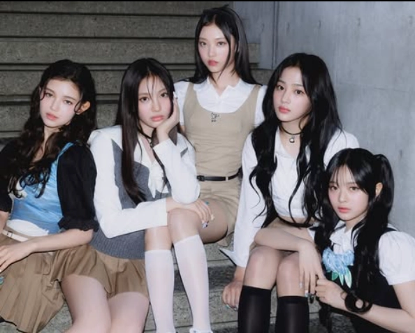 Kpop Idol Sweet Clothes Style